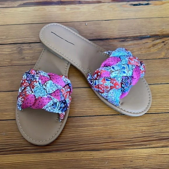 LOFT Sandals - Picture 1 of 6